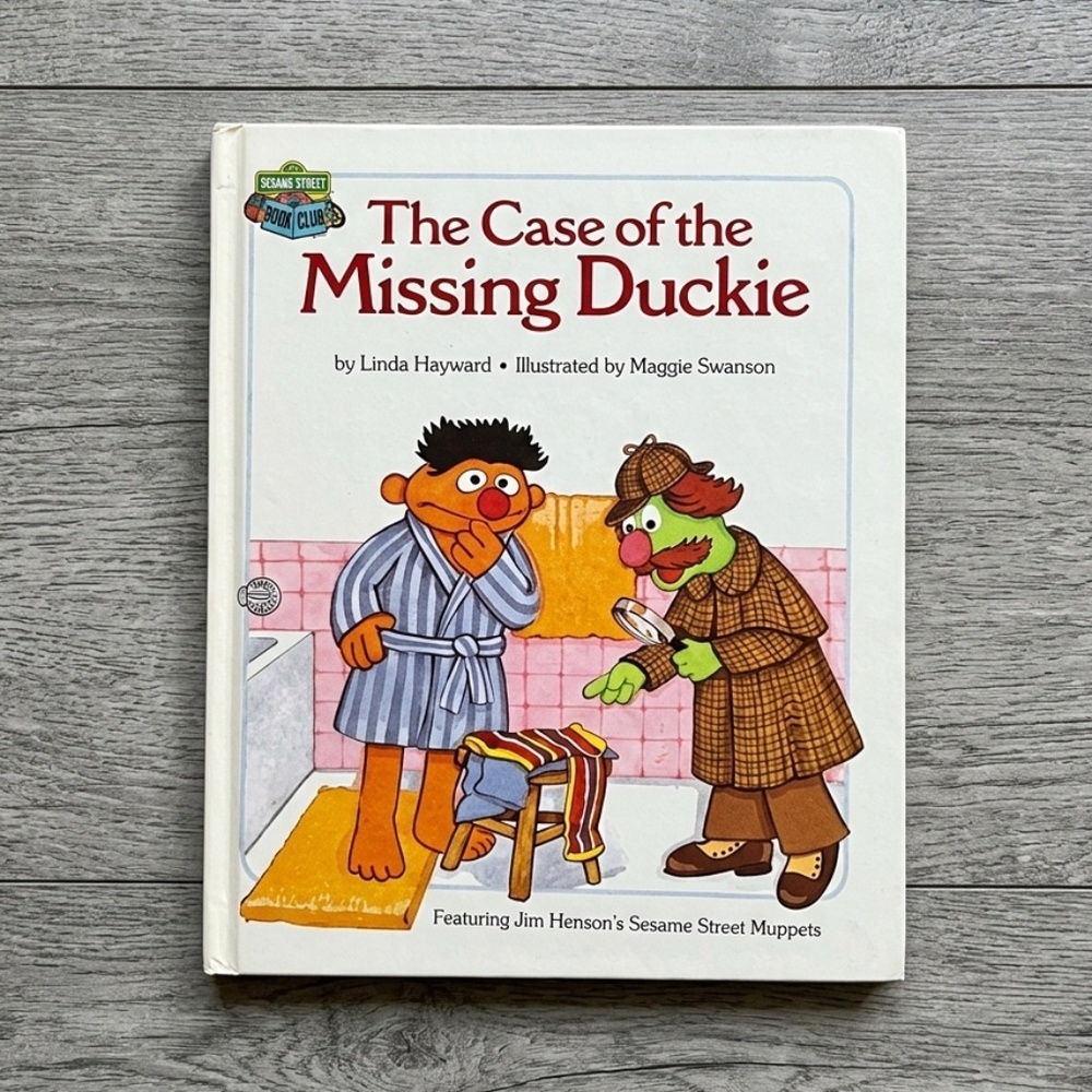 Sesame Street 'The Case of the Missing Duckie' Book